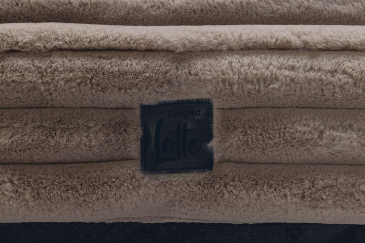 Designed by Lotte Hundekissen Reza